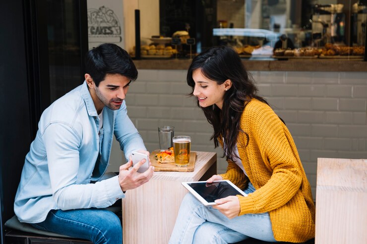 Couple Cafe Looking Smartphone Screen 23 2147826834